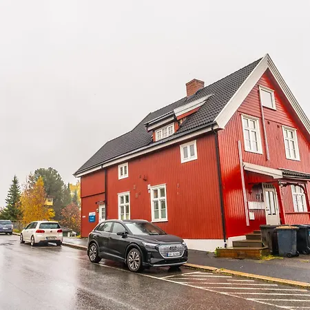 Apartment Toppleilighet I Sentrum Av