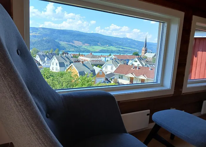 Apartamento Toppleilighet I Sentrum Av *